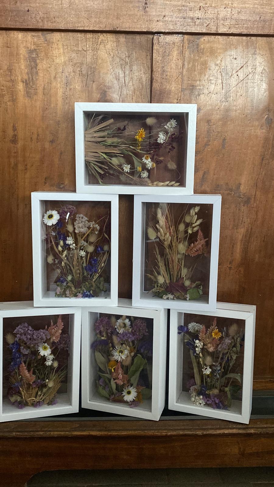 Flower design: cornici botaniche con I Giardini dell'Indaco